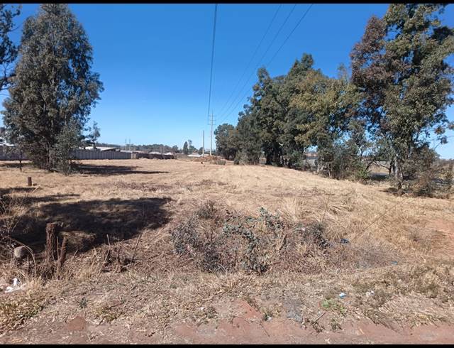 4,047M² VACANT LAND FOR SALE IN HIGHBURY